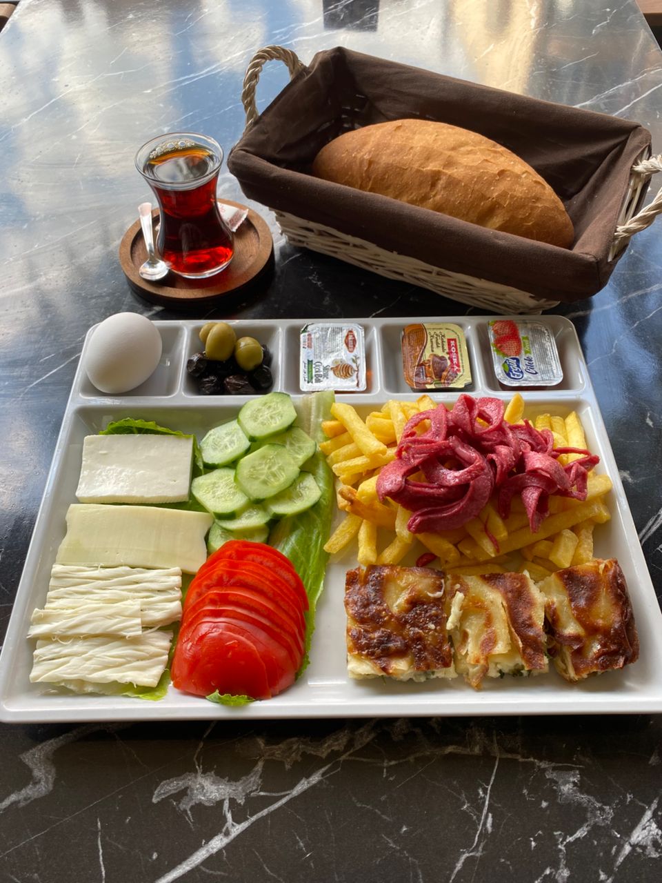KAHVALTI TABAĞI 