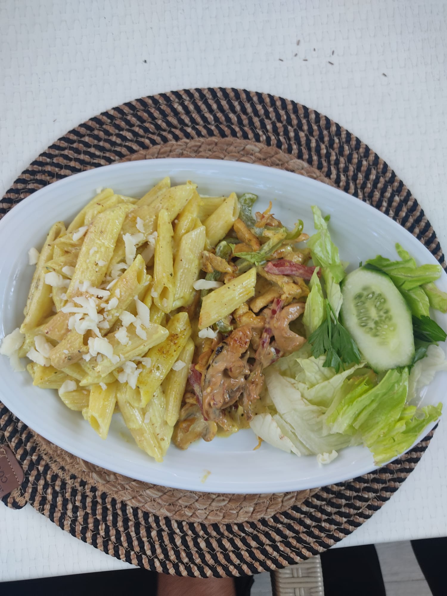 KÖRİ SOSLU TAVUK